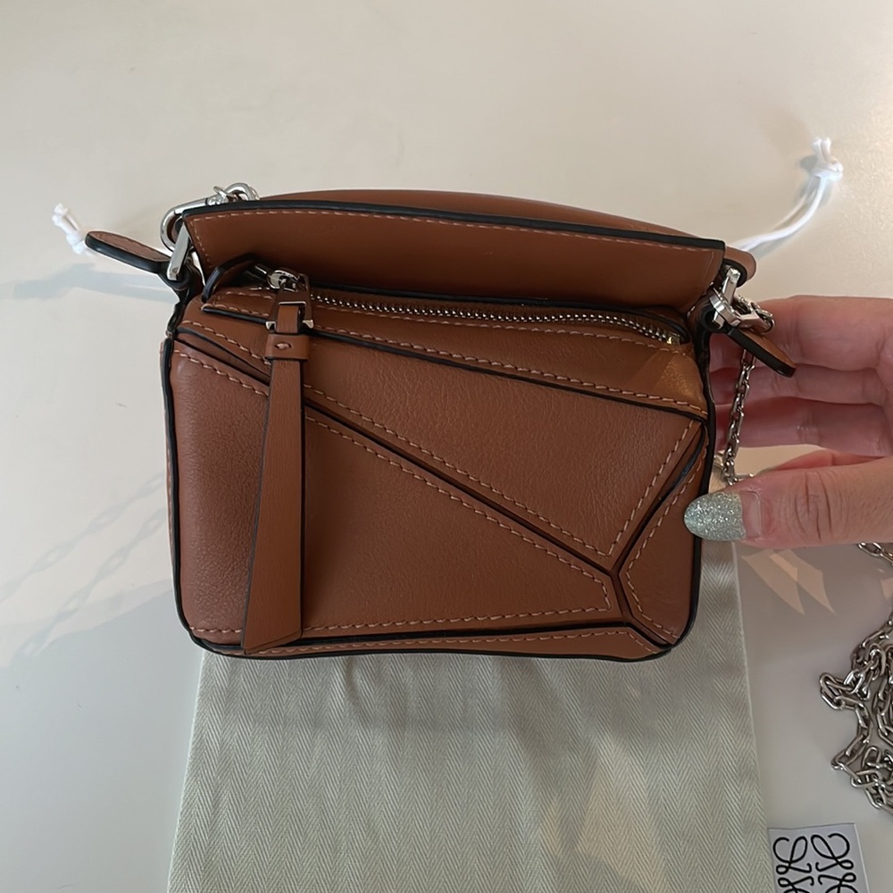 SOLD! LOEWE Nano Puzzle Tan Leather Crossbody Bag - Picture 3 of 9